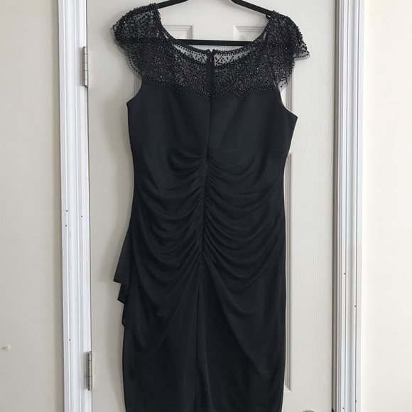 BLACK DRESS - Picture 4 of 6